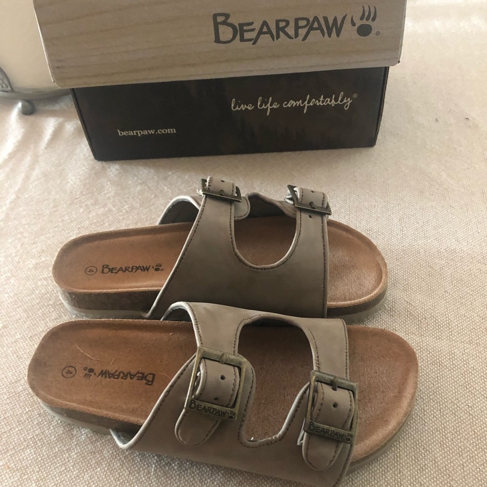 Girls youth sandal size 4